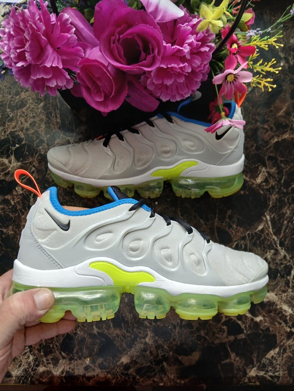 Nike Air VaporMax Streetwear/Lifestyle Athletic Shoes Size 8.5 for Women